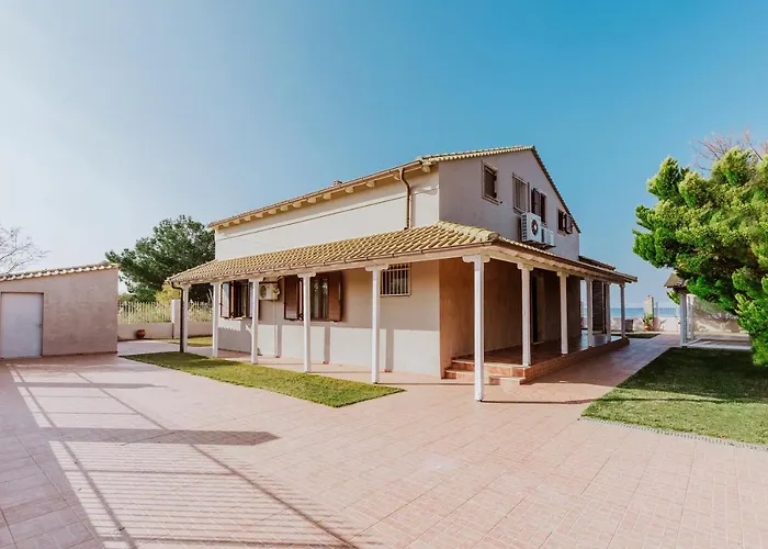 Unique Thasos Πρίνος