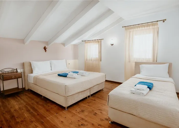 Unique Thasos Πρίνος